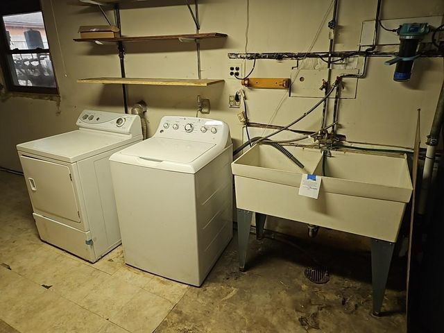 6017 Bethia Lane, Minneapolis, MN 55429