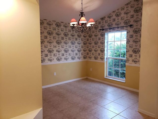 241 SW LAKE FOREST Way, Port St. Lucie, FL 34986