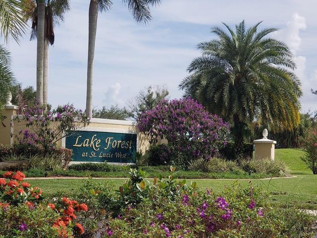 241 SW LAKE FOREST Way, Port St. Lucie, FL 34986