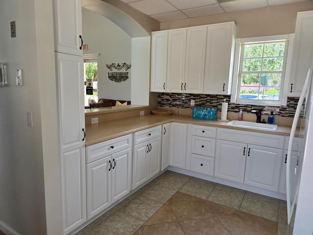 241 SW LAKE FOREST Way, Port St. Lucie, FL 34986