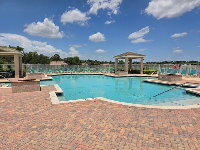 241 SW LAKE FOREST Way, Port St. Lucie, FL 34986