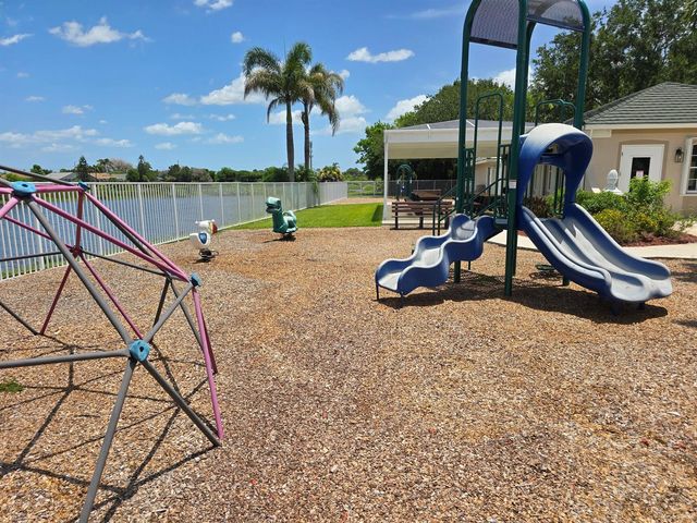 241 SW LAKE FOREST Way, Port St. Lucie, FL 34986