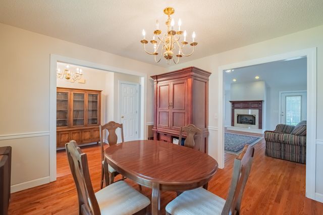 537 Big Oak Dr, Manchester, TN 37355