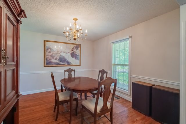 537 Big Oak Dr, Manchester, TN 37355