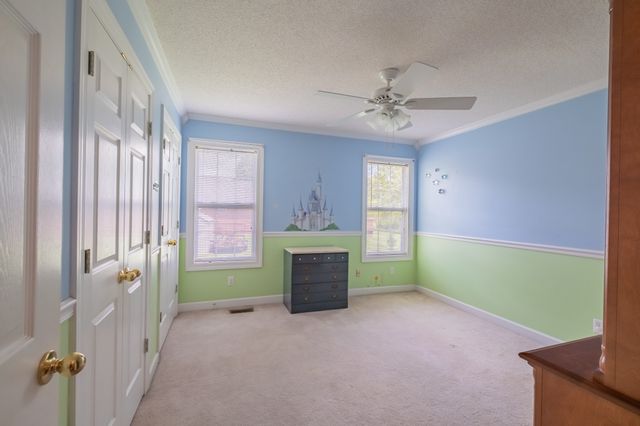 537 Big Oak Dr, Manchester, TN 37355