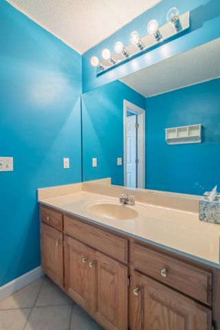 537 Big Oak Dr, Manchester, TN 37355