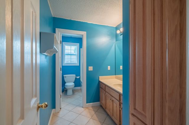 537 Big Oak Dr, Manchester, TN 37355