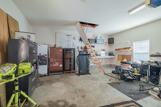 537 Big Oak Dr, Manchester, TN 37355