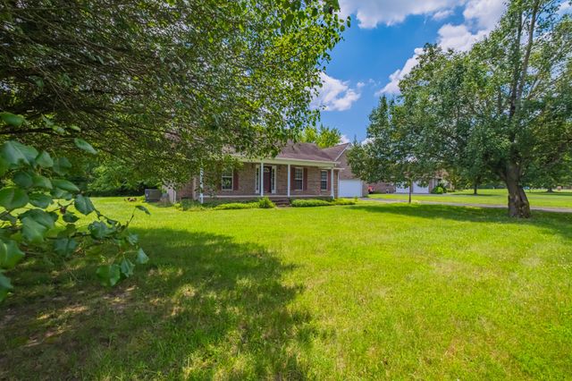 537 Big Oak Dr, Manchester, TN 37355