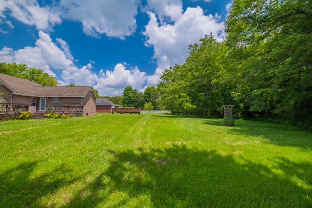 537 Big Oak Dr, Manchester, TN 37355