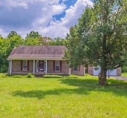 537 Big Oak Dr, Manchester, TN 37355