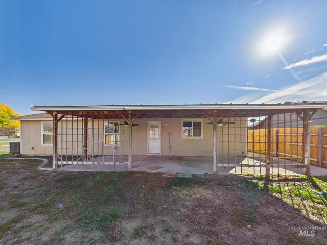 1427 Missoula Way, Caldwell, ID 83605