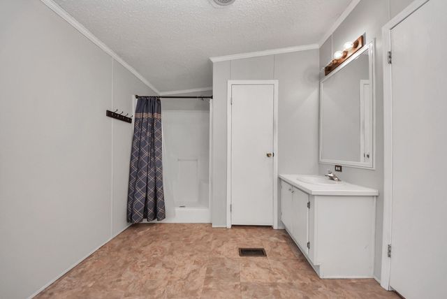 3615 Brazewell Road, Cleveland, TX 77328