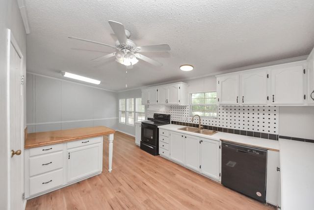 3615 Brazewell Road, Cleveland, TX 77328