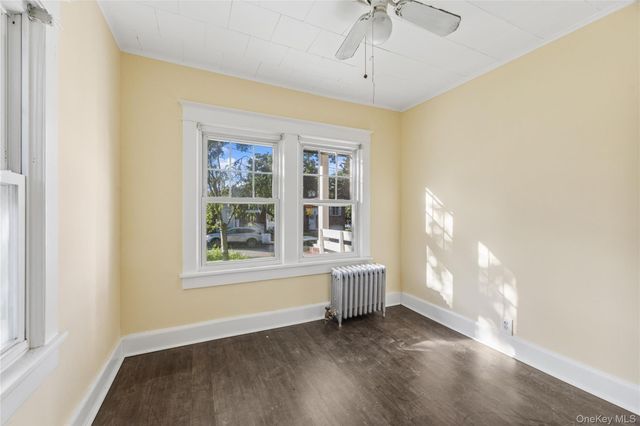 36 Lakeview Court, Ronkonkoma, NY 11779
