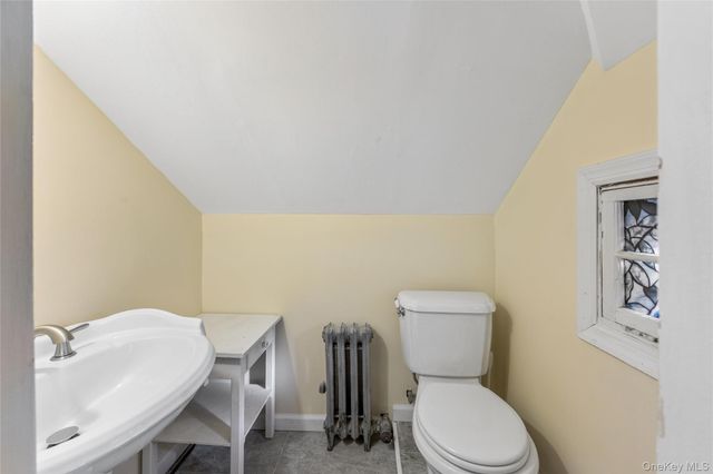36 Lakeview Court, Ronkonkoma, NY 11779