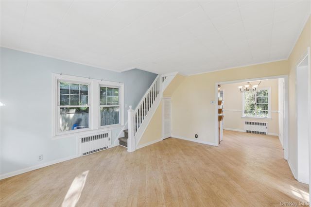 36 Lakeview Court, Ronkonkoma, NY 11779