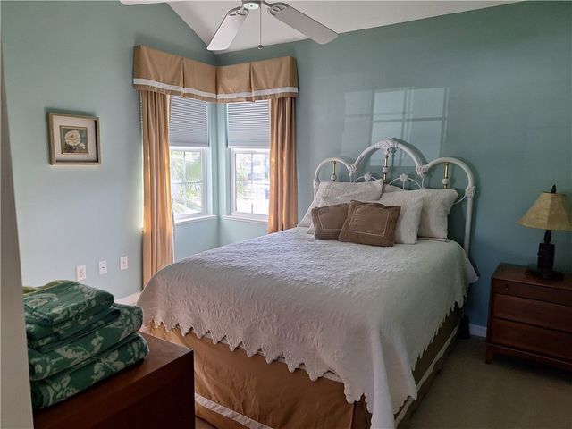 1914 Westminster Circle 13-4, Vero Beach, FL 32966
