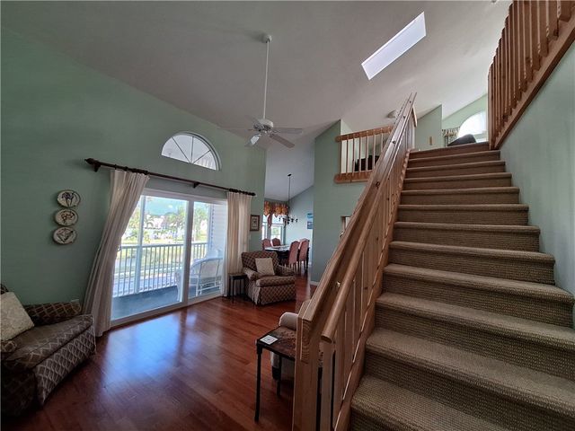 1914 Westminster Circle 13-4, Vero Beach, FL 32966