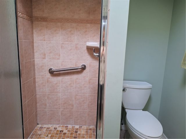 1914 Westminster Circle 13-4, Vero Beach, FL 32966