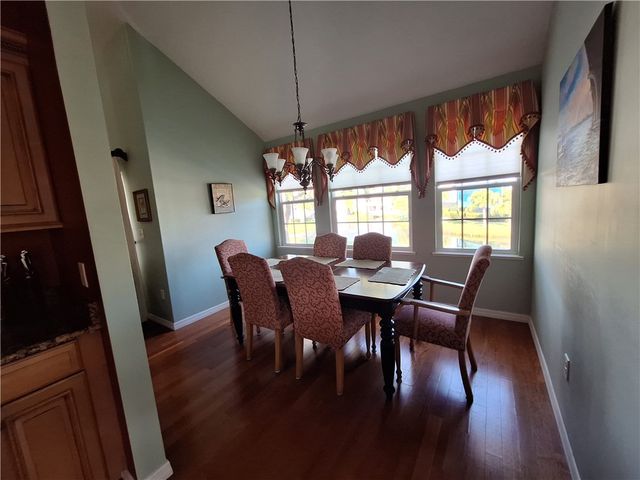1914 Westminster Circle 13-4, Vero Beach, FL 32966
