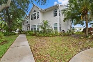 1914 Westminster Circle 13-4, Vero Beach, FL 32966