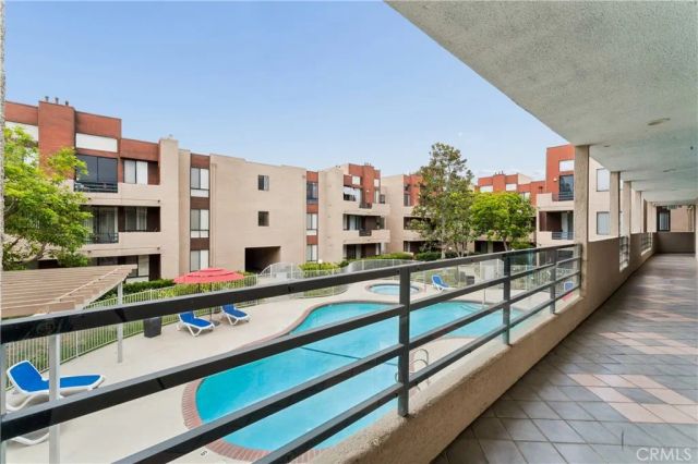 7826 Topanga Canyon 220, Canoga Park, CA 91304