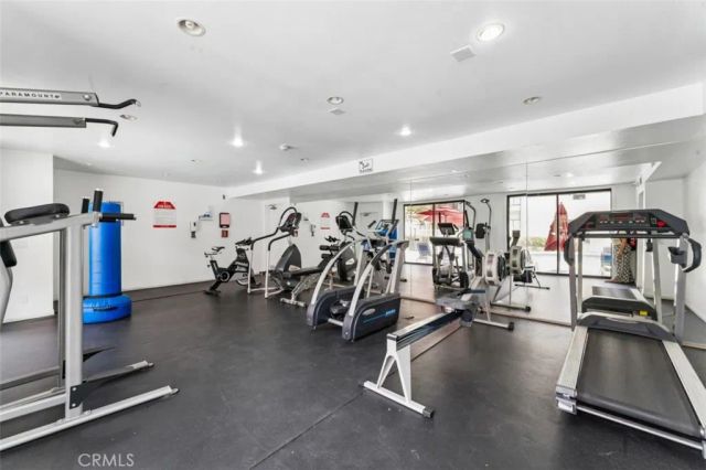 7826 Topanga Canyon 220, Canoga Park, CA 91304