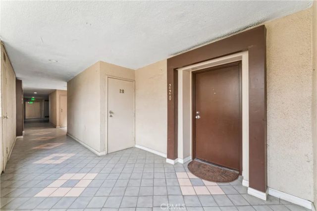7826 Topanga Canyon 220, Canoga Park, CA 91304