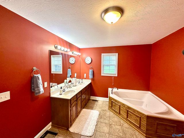 175 County Road 23, Leesburg, AL 35983