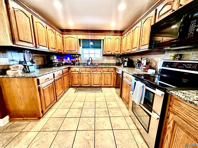 175 County Road 23, Leesburg, AL 35983