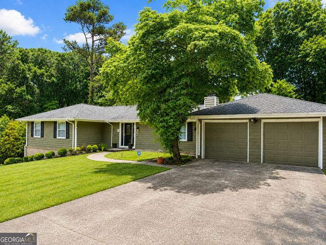 840 Sugar Creek Drive SE, Conyers, GA 30094