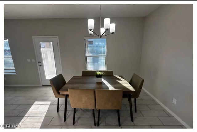 1747 EASED, El Paso, TX 79928