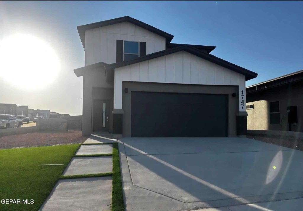 1747 EASED, El Paso, TX 79928