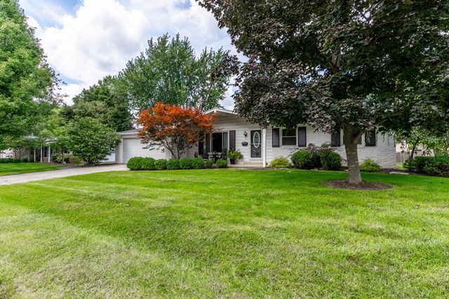 2727 Roscommon Drive, Fort Wayne, IN 46805