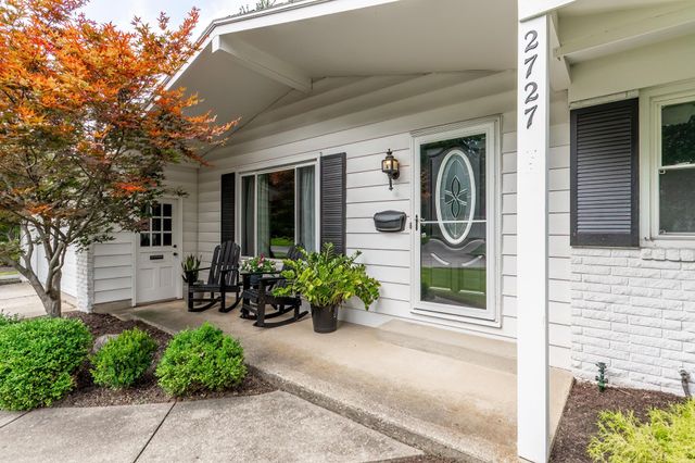 2727 Roscommon Drive, Fort Wayne, IN 46805