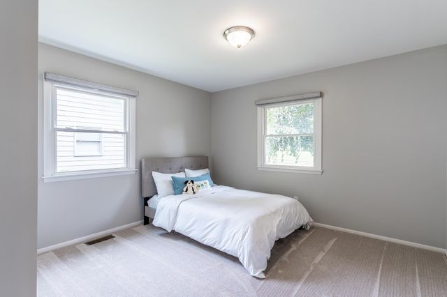 2727 Roscommon Drive, Fort Wayne, IN 46805