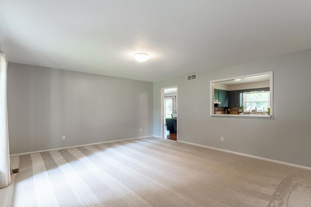 2727 Roscommon Drive, Fort Wayne, IN 46805