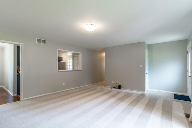 2727 Roscommon Drive, Fort Wayne, IN 46805