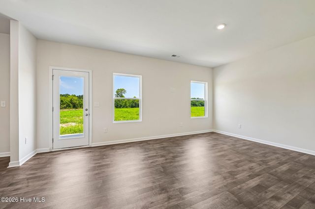 211 Hallwood Drive, Pikeville, NC 27863