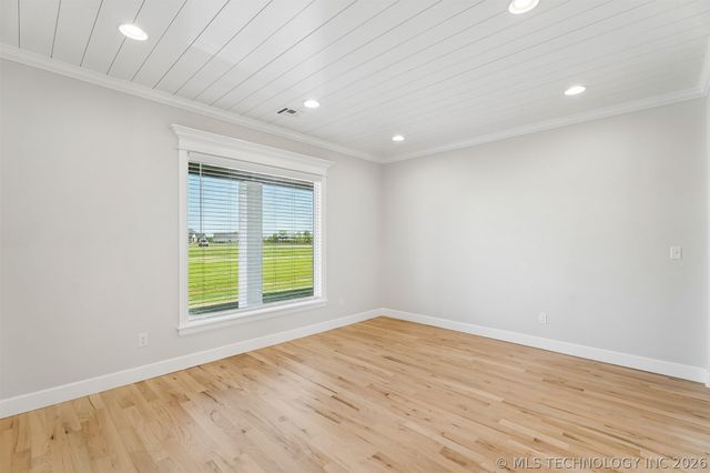 31411 E Two Socks Drive, Broken Arrow, OK 74014
