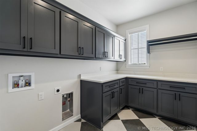 31411 E Two Socks Drive, Broken Arrow, OK 74014