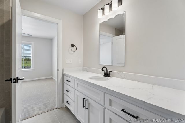 31411 E Two Socks Drive, Broken Arrow, OK 74014