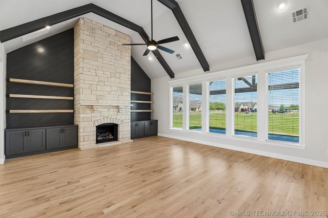 31411 E Two Socks Drive, Broken Arrow, OK 74014