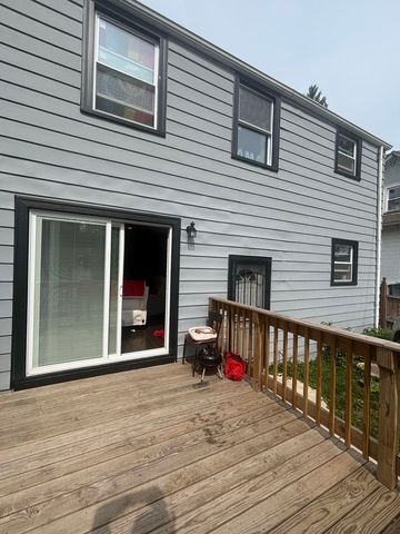 1511 S 9th Avenue, Maywood, IL 60153