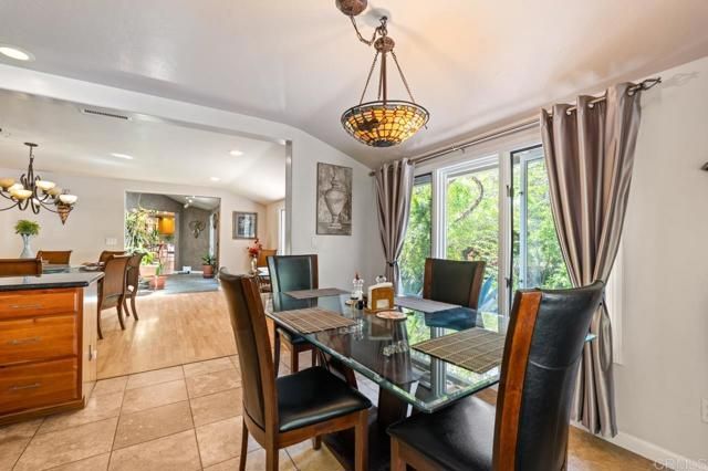 10880 Hess Drive, La Mesa, CA 91941