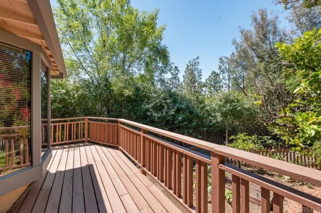 10880 Hess Drive, La Mesa, CA 91941