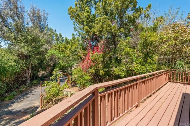 10880 Hess Drive, La Mesa, CA 91941