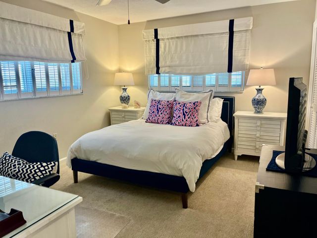 145 Atlantis Boulevard Ph4, Atlantis, FL 33462