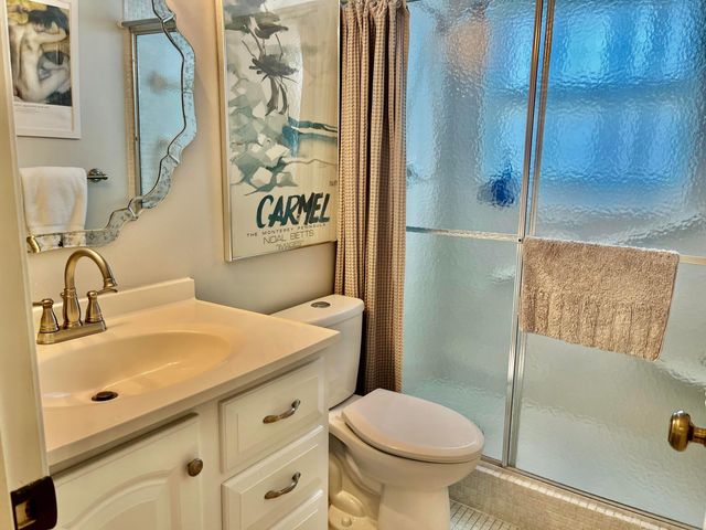 145 Atlantis Boulevard Ph4, Atlantis, FL 33462